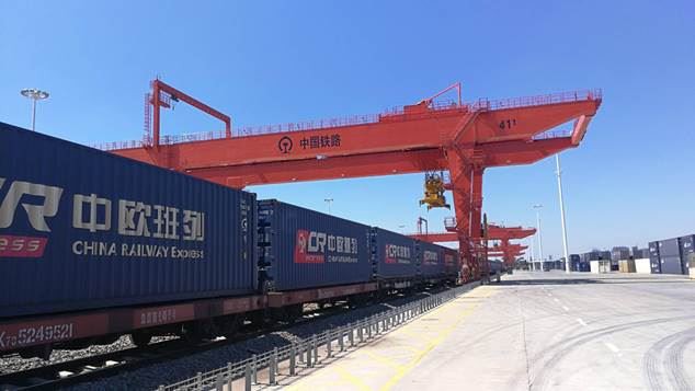 China Railway Express עוזר להובלת חסיני אש לאירופה